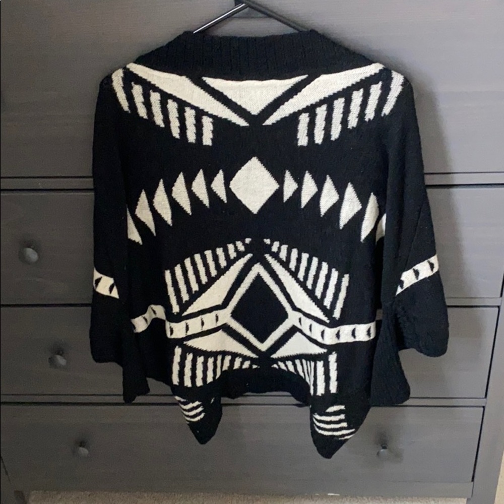 Black pattern cover up